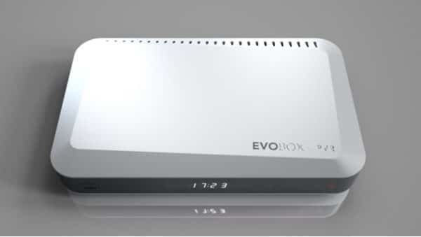 Nowoczesny biały router EVOBOX PVR.